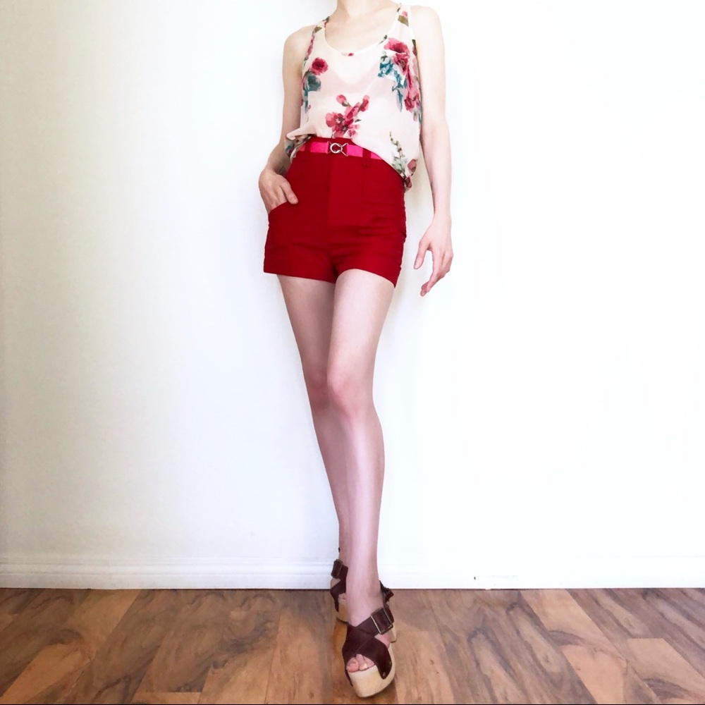 Red Geometric HIGH WAISTED PINUP Retro SHORTS - Picture 3 of 8
